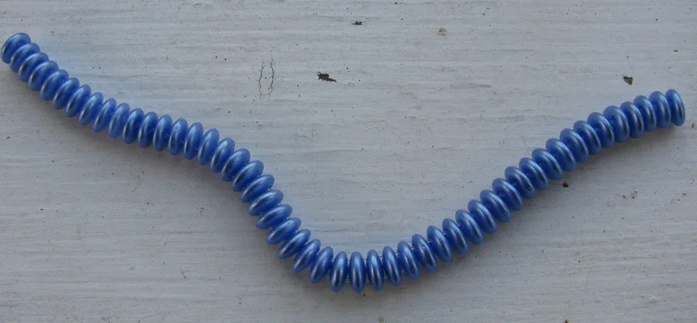 CzechMates Two Hole Lentils - Sapphire 6mm, 1 sträng CzechMates