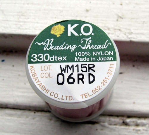 K.O Pärltråd - Rich Red, 1 Rulle K.O Beading Thread