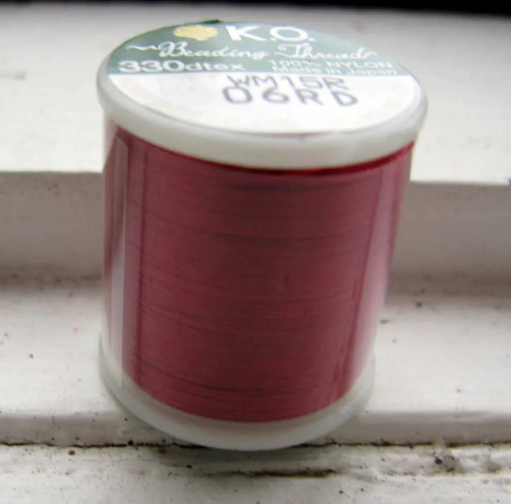 K.O Pärltråd - Rich Red, 1 Rulle K.O Beading Thread