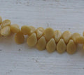 Preciosa Pip - Opaque Ivory, 1 sträng Preciosa