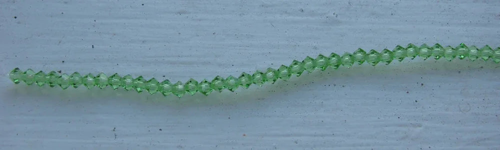 Tjeckiska MC Bicone - Peridot 3 mm, 1 sträng Preciosa