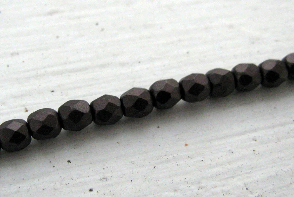 Tjeckiska Firepolish - Pastel Dark Brown/Bronze 4 mm, 1 sträng Hilmas Pyssel