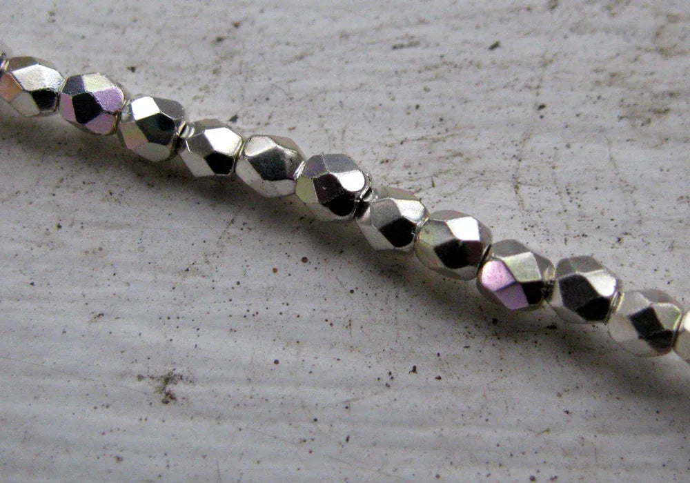 Tjeckiska Firepolish - Silver Plate AB 3 mm, 1 sträng Hilmas Pyssel