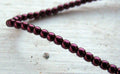 Tjeckiska vaxade glaspärlor - Burgundy 2mm, 1 sträng Hilmas Pyssel