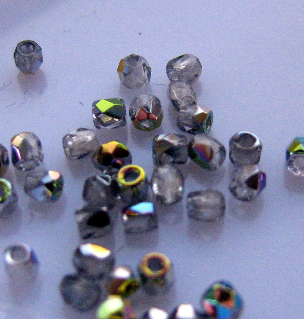 Tjeckiska Firepolish - Crystal Vitrail, True 2 mm, 600 stycken Hilmas Pyssel