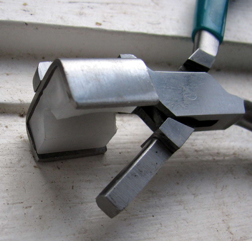 Verktyg - Tång för att böja ringar, grön, 1 styck Beadsmith