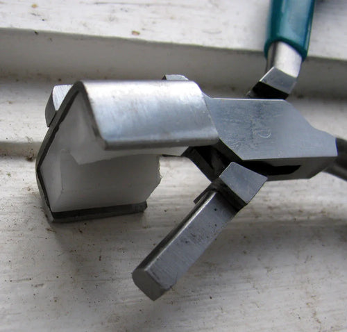 Verktyg - Tång för att böja ringar, grön, 1 styck Beadsmith