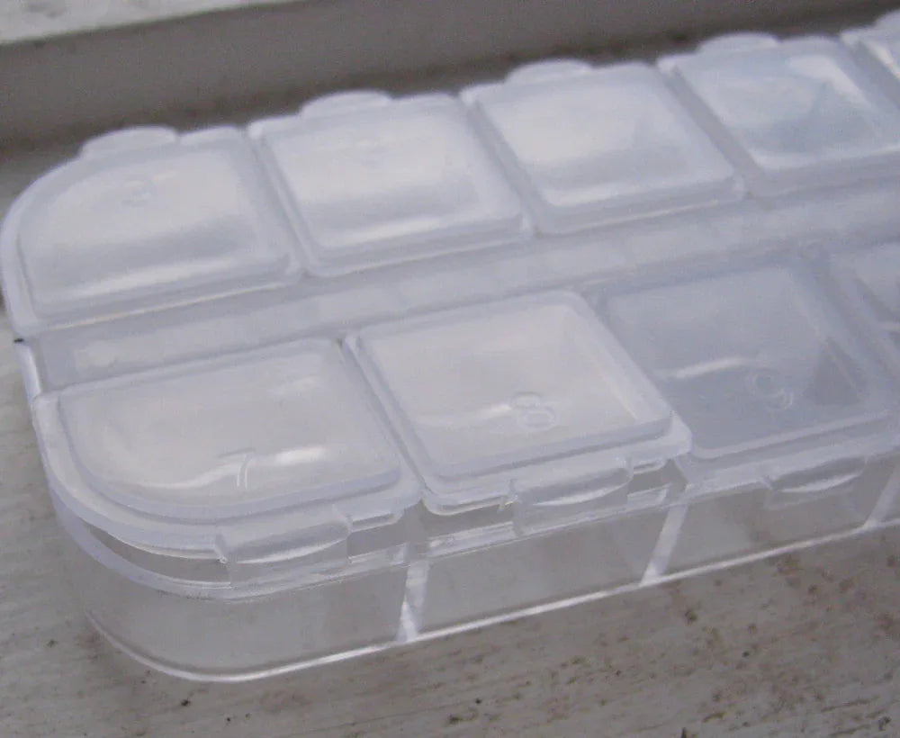 Pärlförvaring - Avlång Ask med 12 Fack Hilmas Pyssel