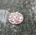 Cabochon av resin - Druzy Rosa 10mm, 1 styck Hilmas Pyssel