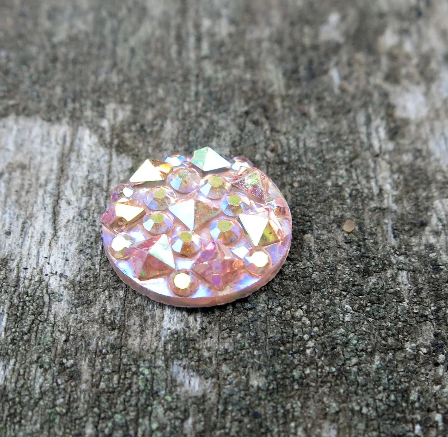 Cabochon av resin - Druzy Rosa 10mm, 1 styck Hilmas Pyssel