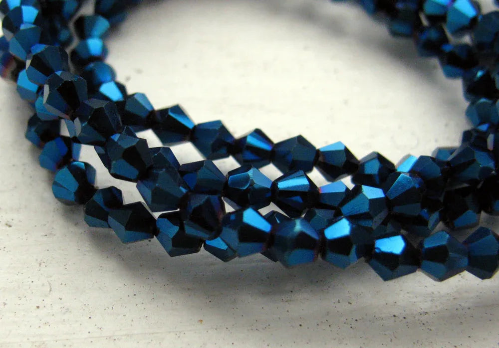Glaspärlor Bicone - Elektropläterad Blå 3mm, 1 sträng Hilmas Pyssel