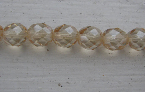 Tjeckiska Firepolish - Crystal Champagne 8mm, 25-pack Hilmas Pyssel