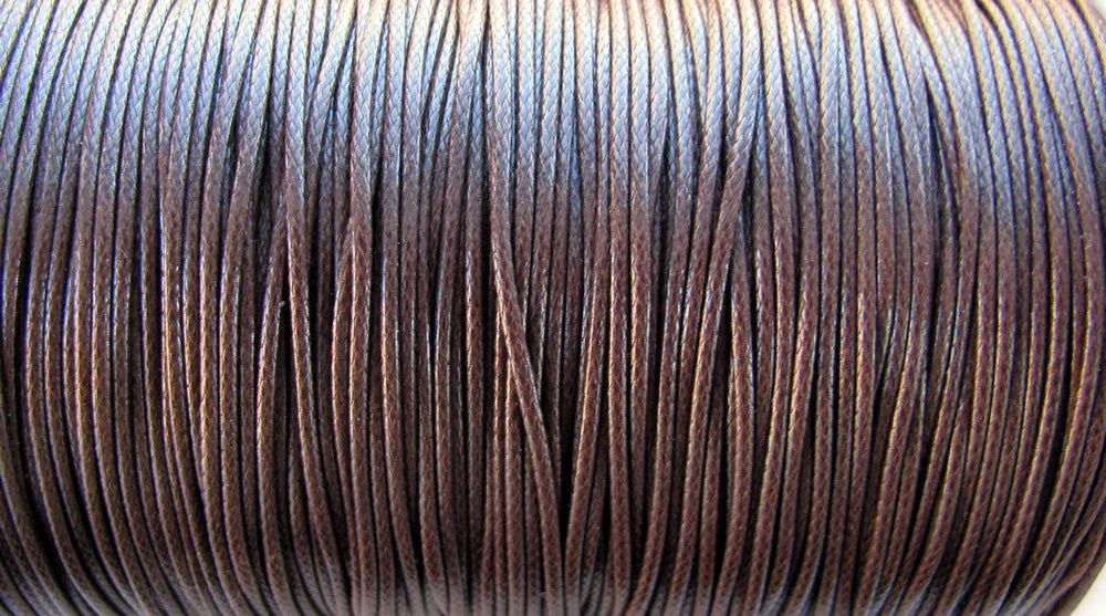 Vaxad bomullstråd - Brun 1mm, 100m Hilmas Pyssel