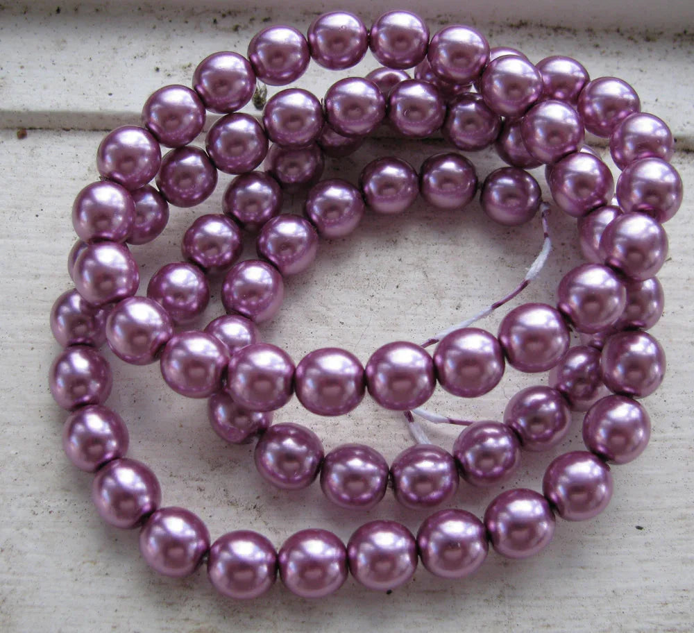 Tjeckiska vaxade glaspärlor - Fuchsia 8mm, 1 sträng Hilmas Pyssel