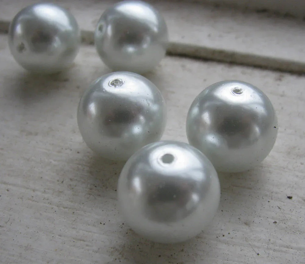 Vaxade glaspärlor - Vit 16mm 1 styck Hilmas Pyssel