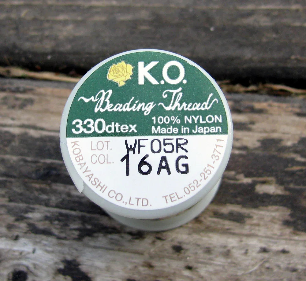 K.O pärltråd - Apple Green, 1 rulle K.O Beading Thread