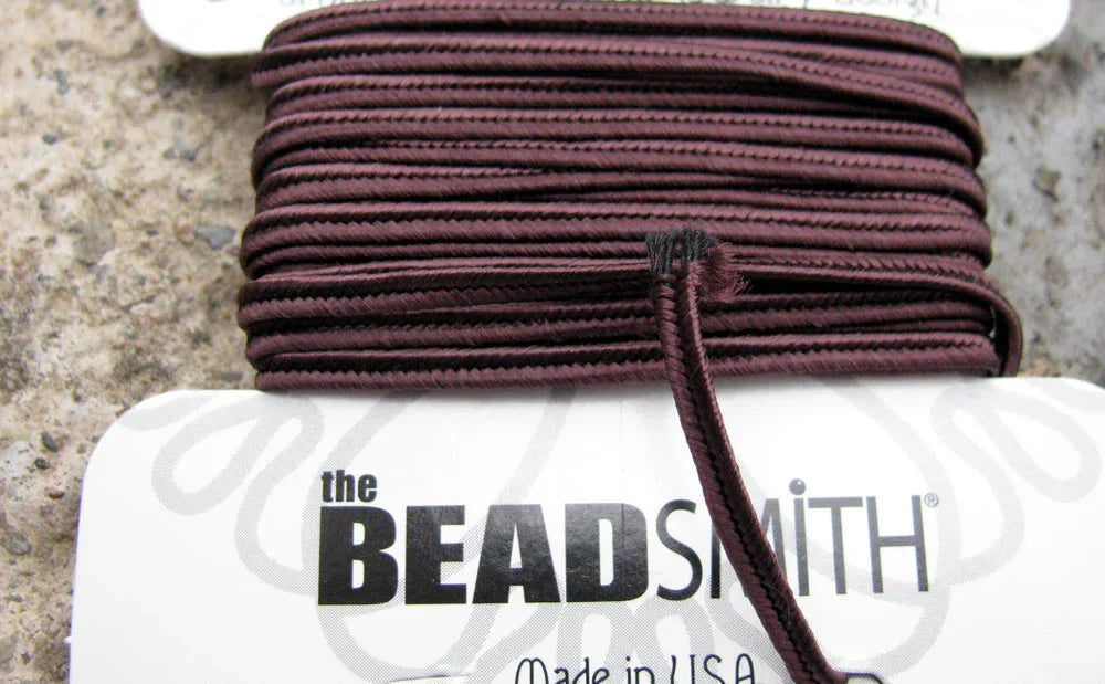 Soutache band - Beaver Brown, 1 förpackning (3 yards) Beadsmith