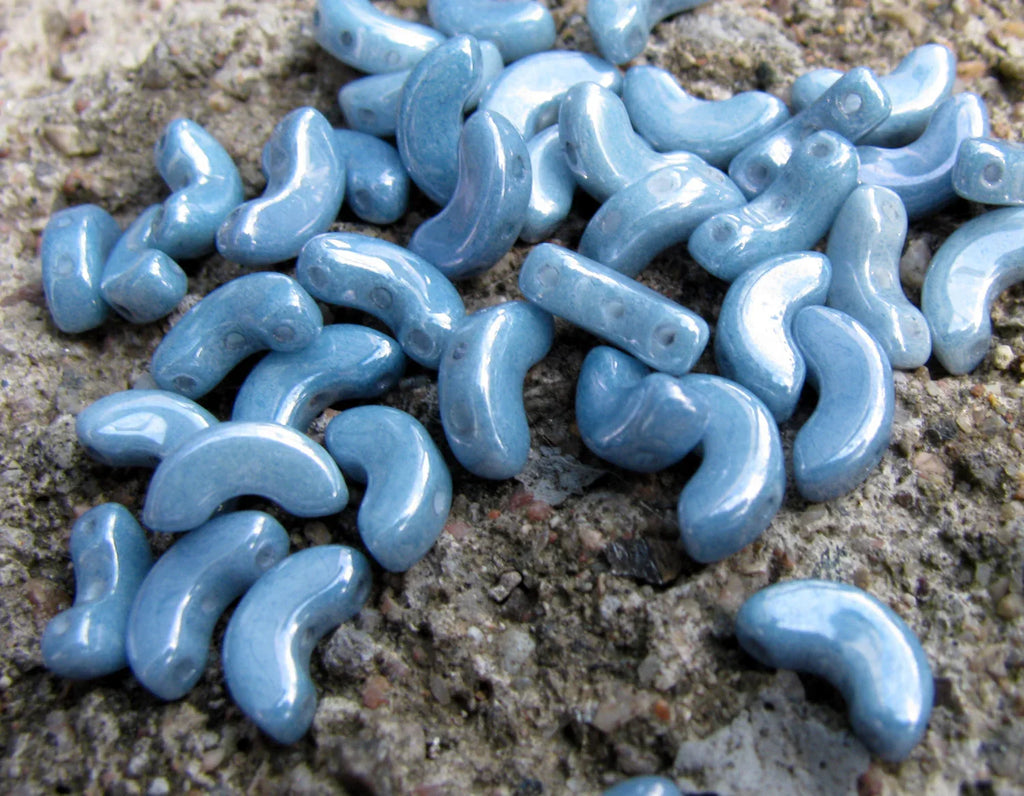 Arcos® par Puca® - Opaque Blue Ceramic Look, 10 gram Les perles par Puca® - Paris