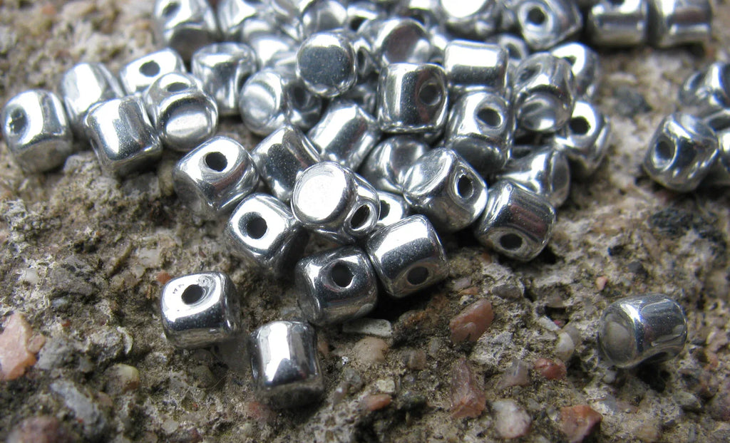 Minos® par Puca® - Argentees / Silver, 5 gram Les perles par Puca® - Paris