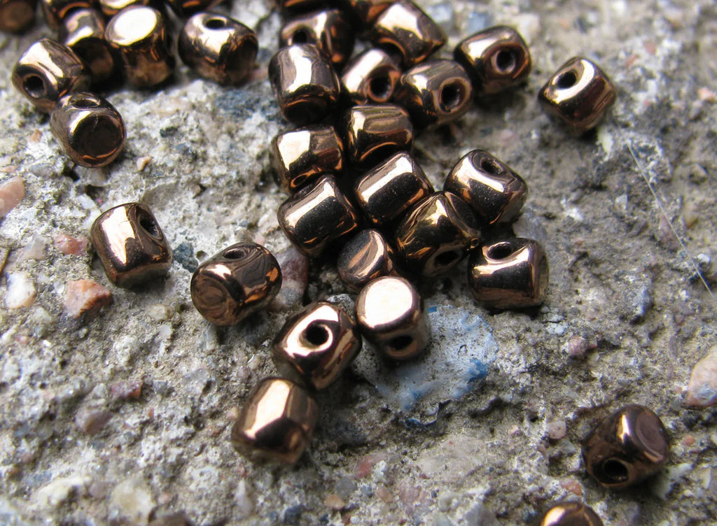 Minos® par Puca® - Dark Bronze, 5 gram Les perles par Puca® - Paris
