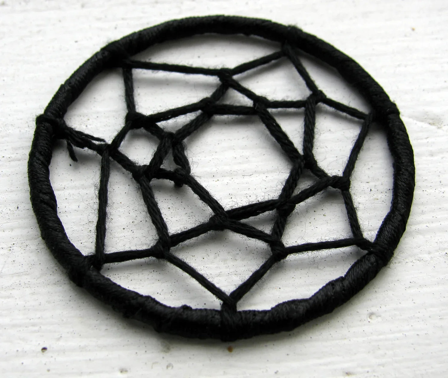 Hänge tyg - Drömfångare svart, 45mm, 1 styck Grekisk Metall