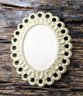 Ramberlock / connector Beige - Oval spetsram 10x11mm 1 styck Grekisk Metall