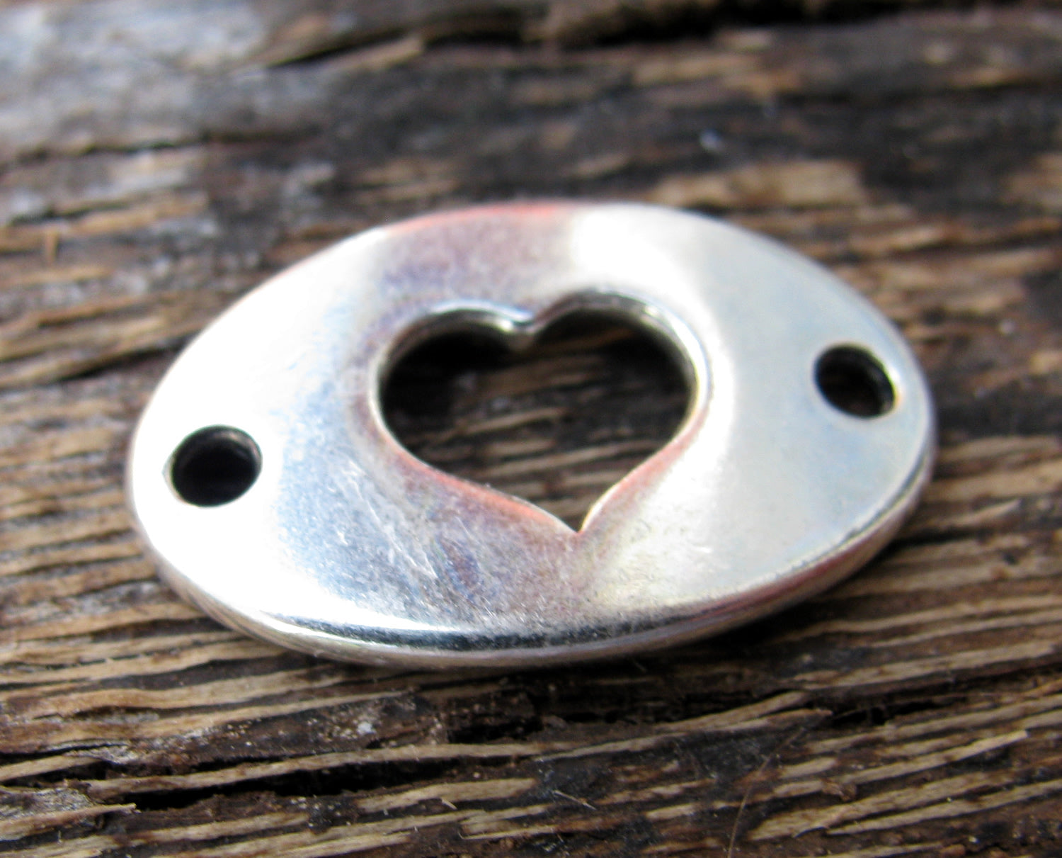 Connector Silverfärgad - Oval med hjärta 20x13mm 1 styck Grekisk Metall