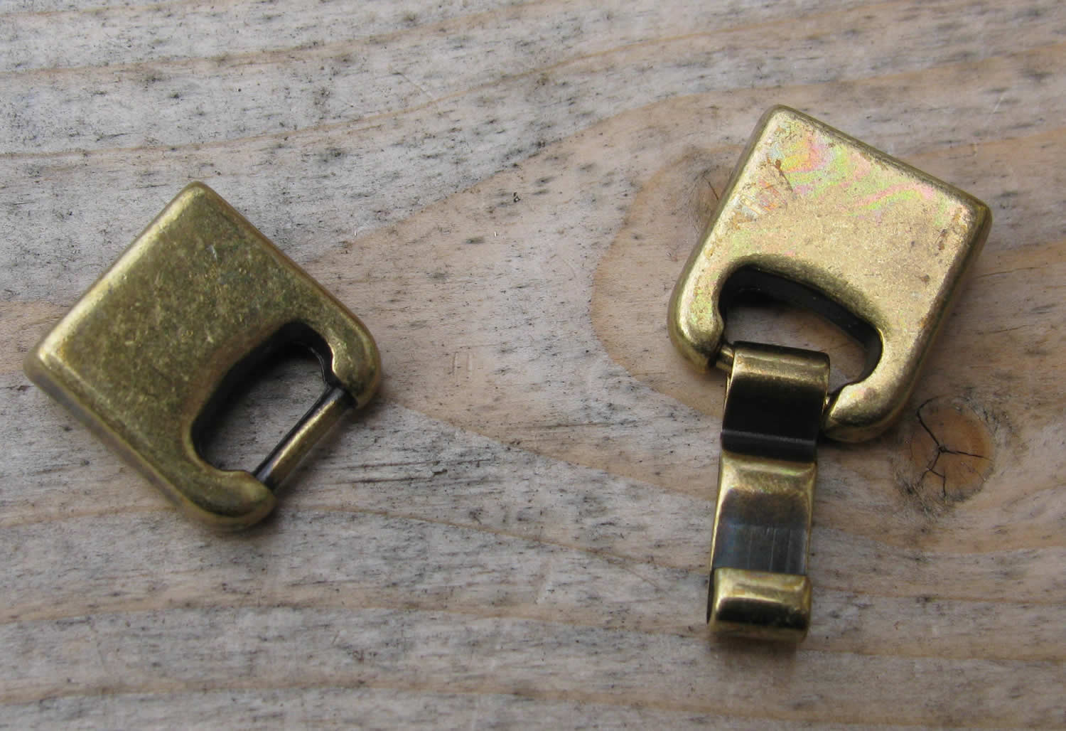 Lås bronsfärgat - Haklås för platta breda band 10x2,5mm, 1 set Grekisk Metall