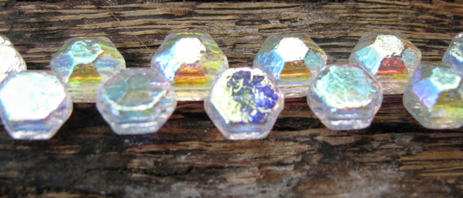 Honeycomb Jewel - Crystal Full AB 6mm, 1 sträng Hilmas Pyssel