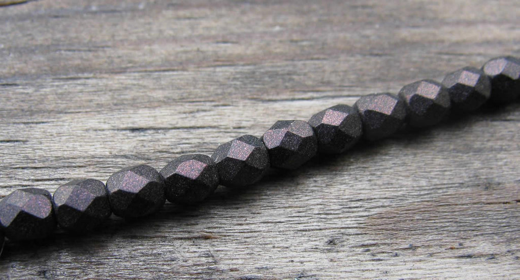 Tjeckiska Firepolish - Polychrome Purple Bronze 4 mm, 1 sträng Hilmas Pyssel