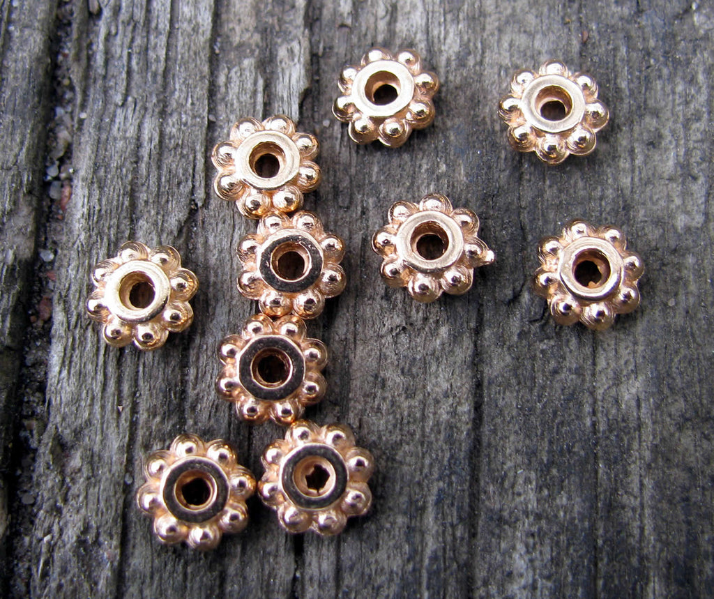 Mellandel Roséguld Färgad - Liten Blomma, 6mm, 10-pack Grekisk Metall