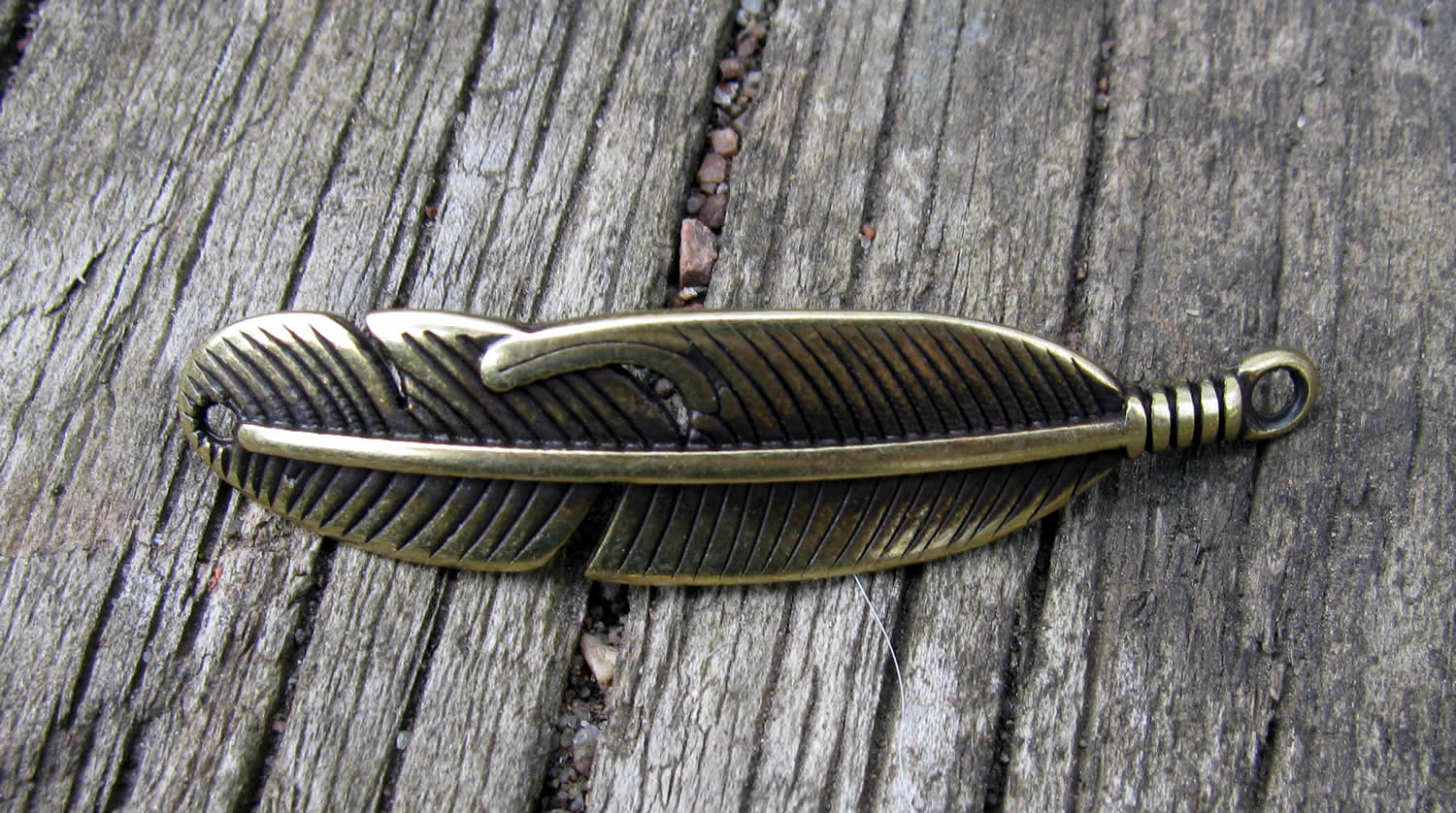 Connector Bronsfärgad - Fjäder 41x11mm 1 styck Grekisk Metall