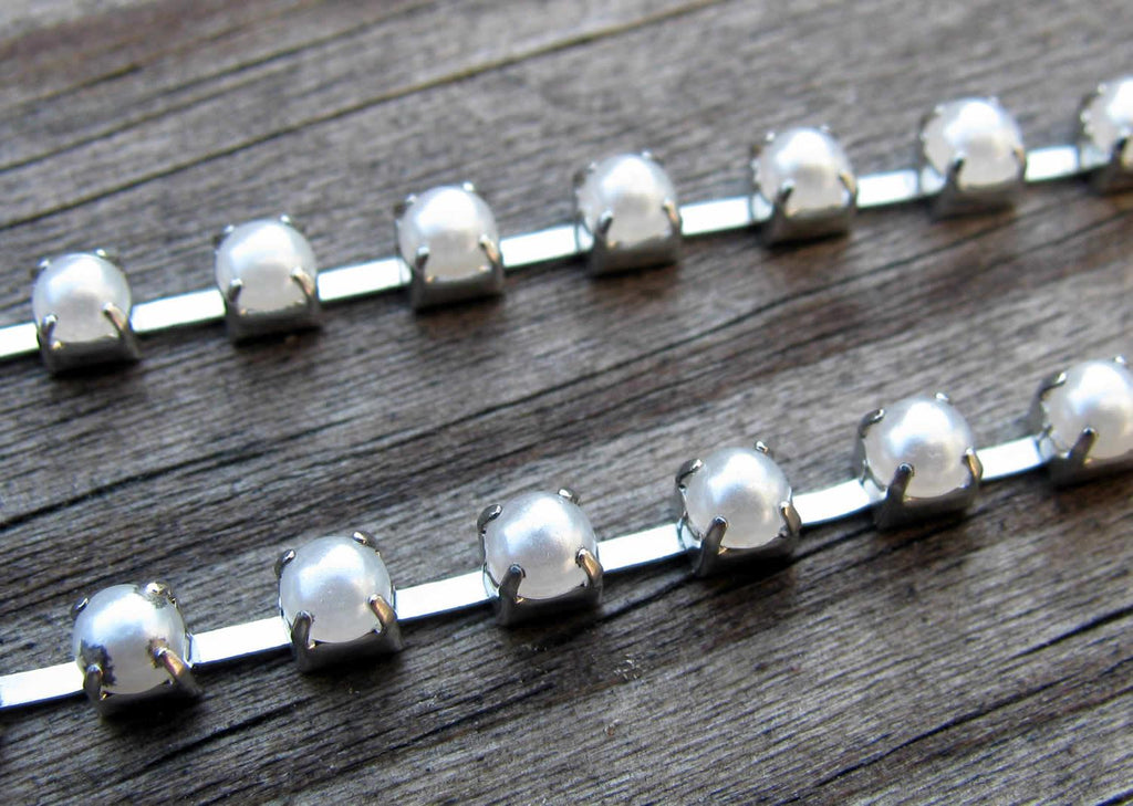 Strasskedja Silverfärgad - Vita akrylpärlor 3mm, 20 cm Grekisk Metall