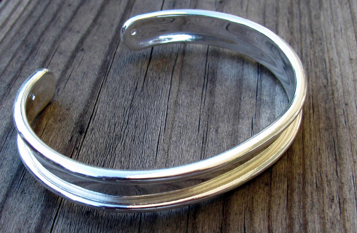 Armbandsstomme Ljustsilverfärgad - Breda platta band 5mm, 1 Styck Grekisk Metall