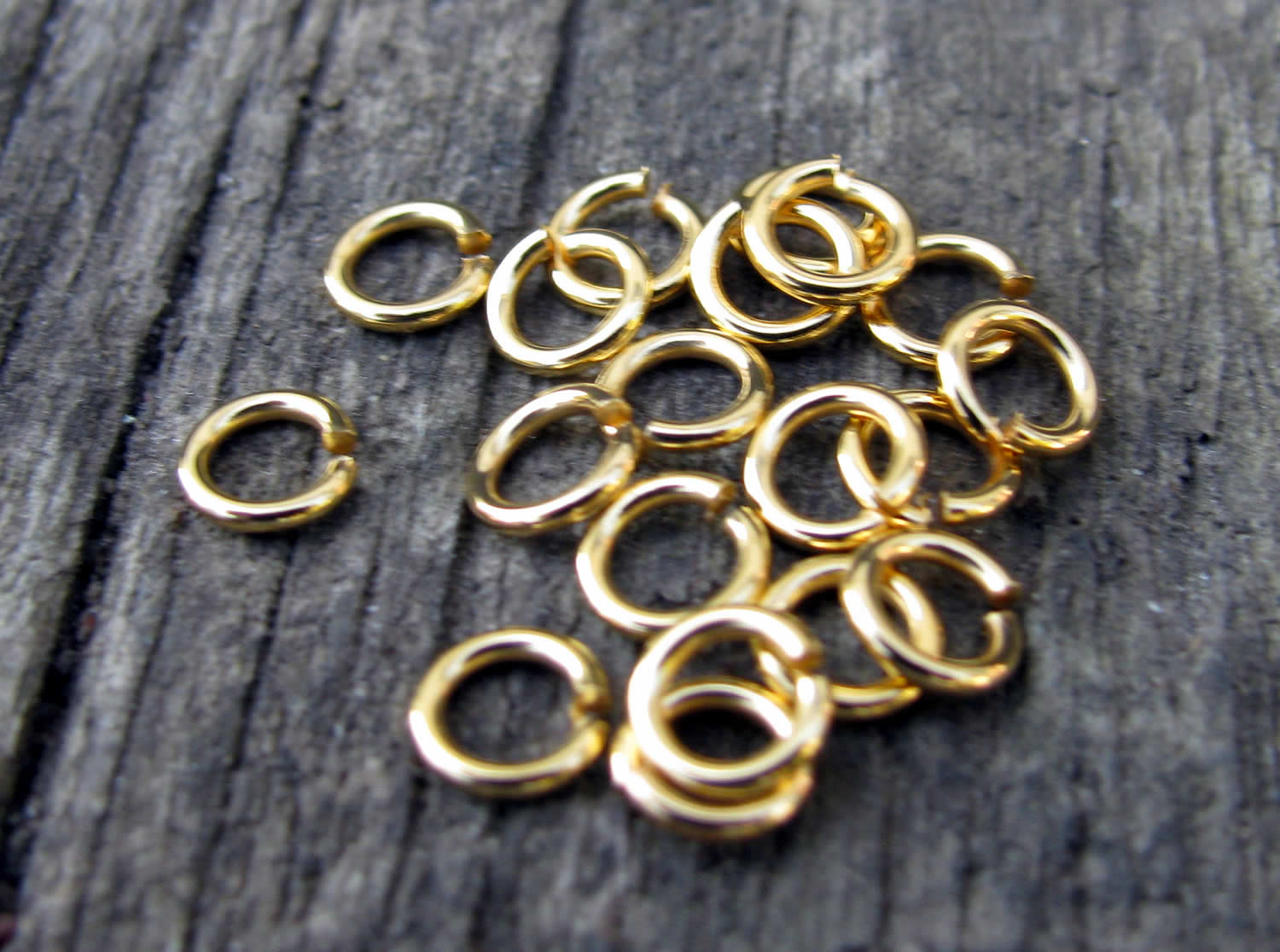 Bindringar Guldfärgade - 4,5x0,8 mm, 50-pack Grekisk Metall