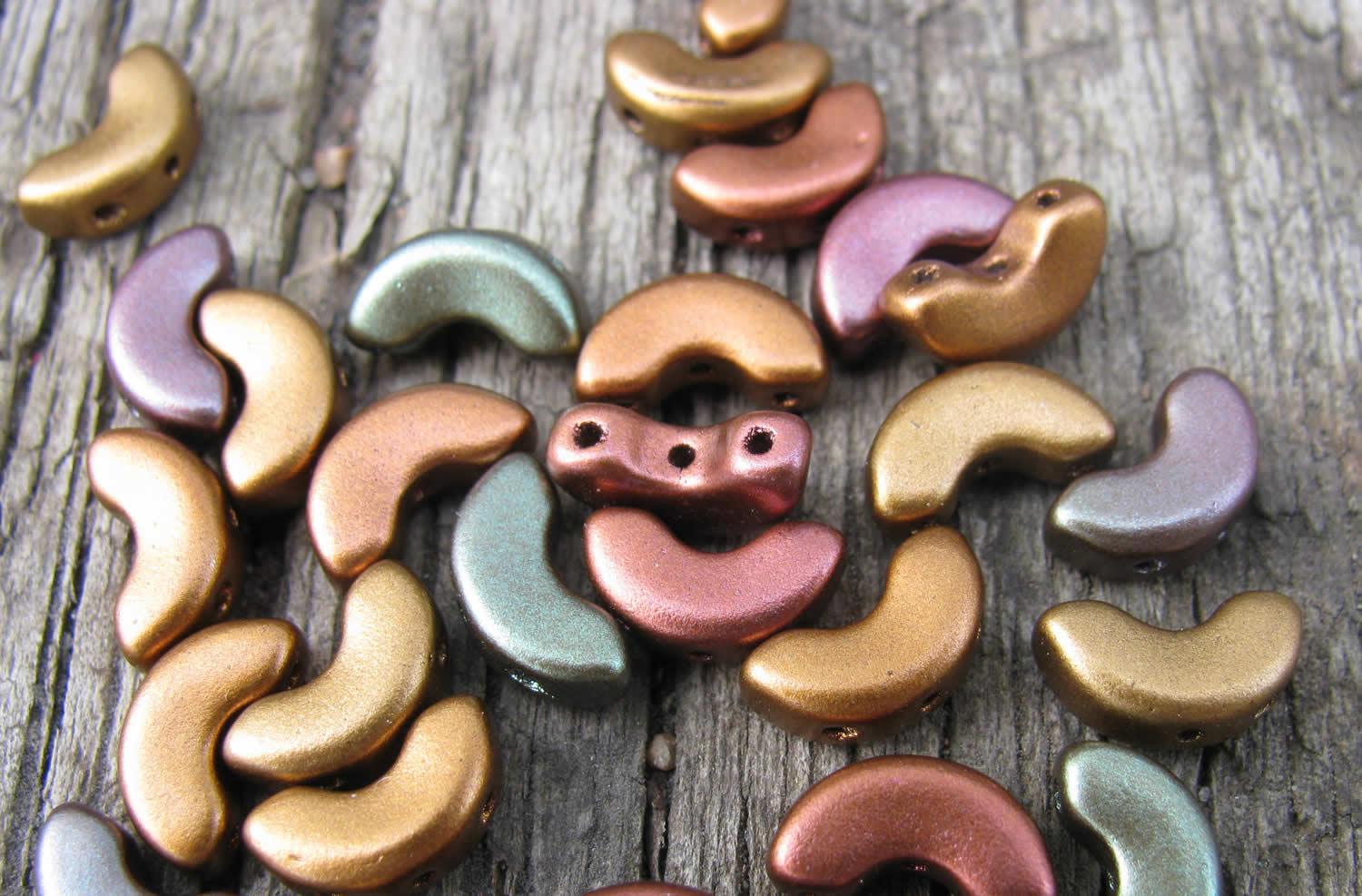 Arcos® par Puca® - Yellow Gold Metallic Iris Matte, 10 gram Les perles par Puca® - Paris