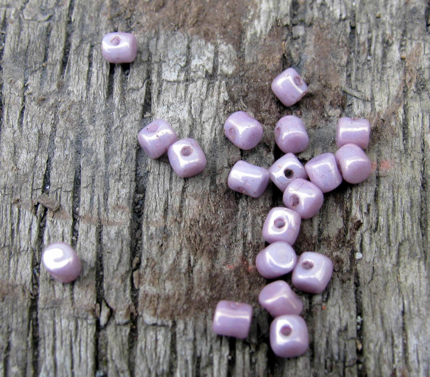 Minos® par Puca® - Opaque Mix Violet/Gold Ceramic Look, 5 gram Les perles par Puca® - Paris