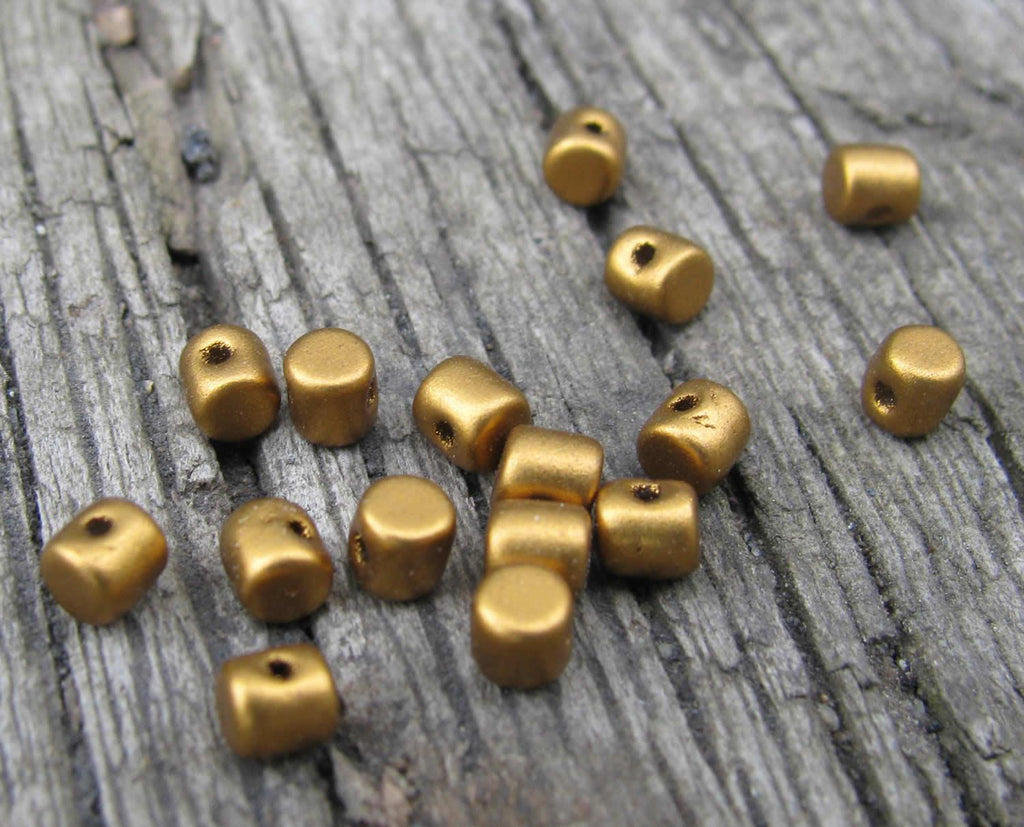 Minos® par Puca® - Bronze Gold Matt 5 gram Les perles par Puca® - Paris