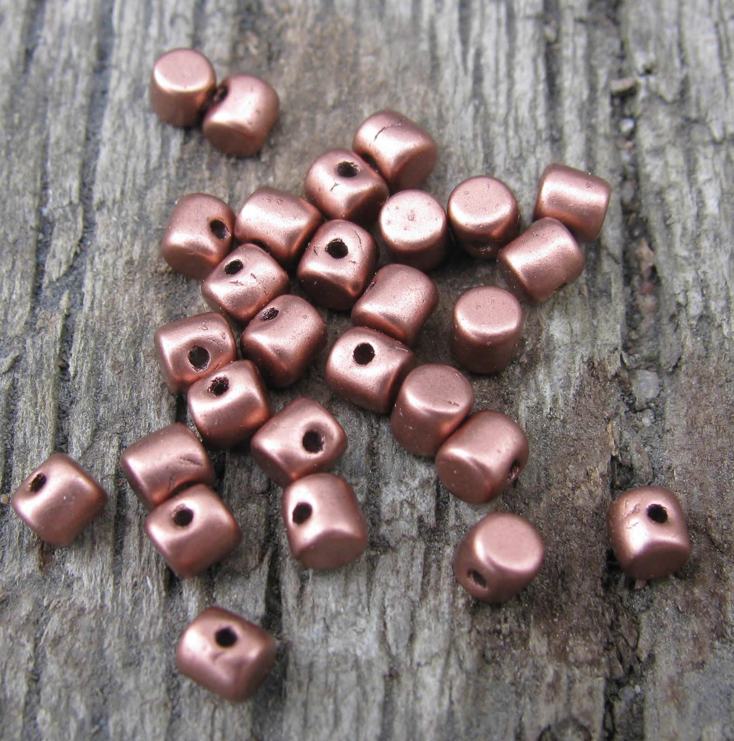 Minos® par Puca® - Copper Gold Matte, 5 gram Les perles par Puca® - Paris