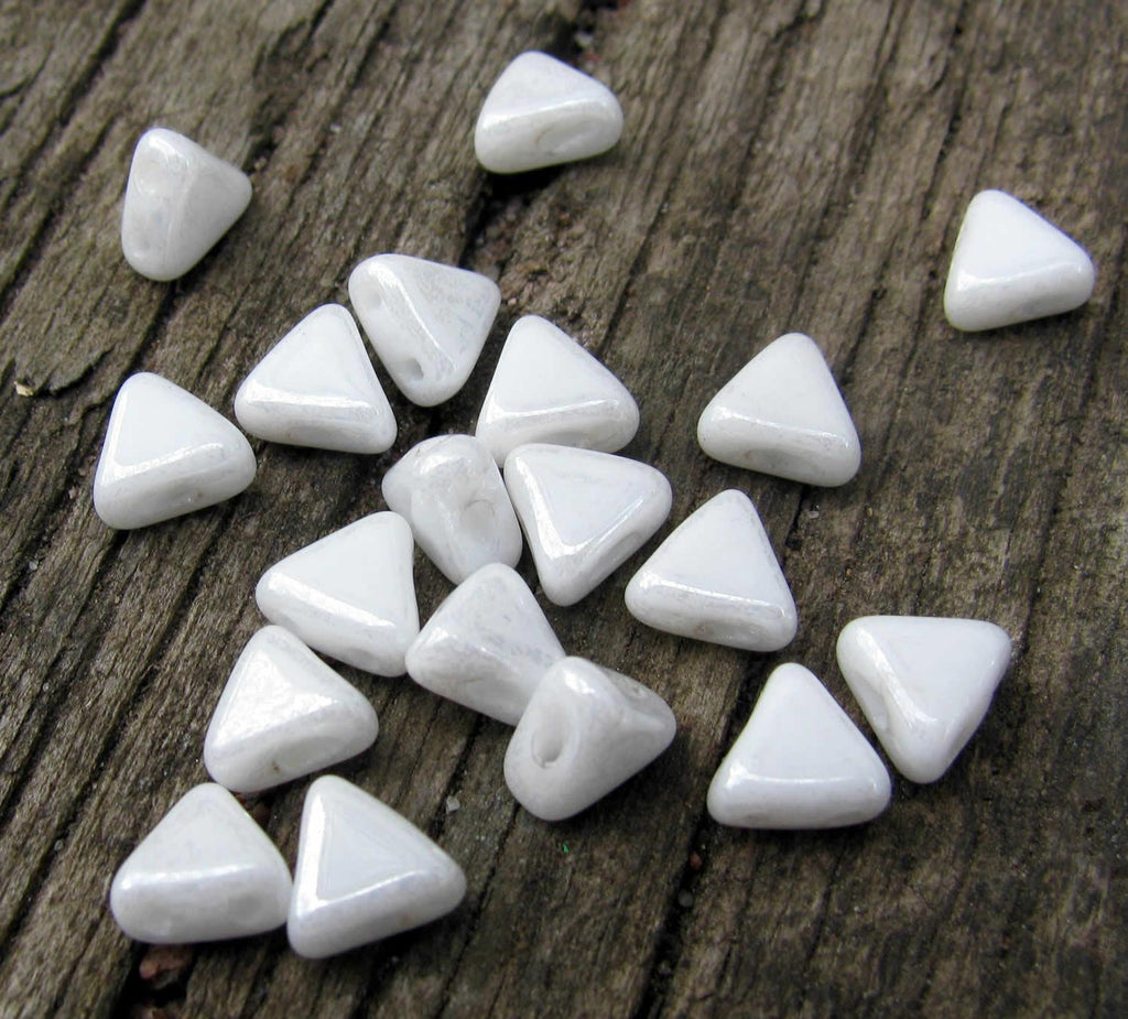 Kheops® Par Puca® - Opaque White Ceramic Look, 10 gram Les perles par Puca® - Paris
