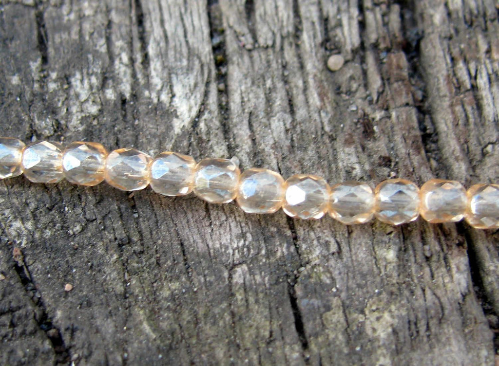 Tjeckiska Firepolish - Luster Champagne 3 mm, 50-pack Hilmas Pyssel