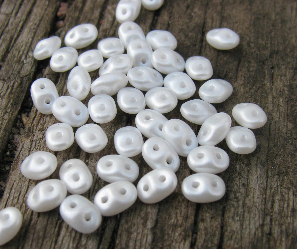 SuperDuo - Pastel White, 10 gram Matubo