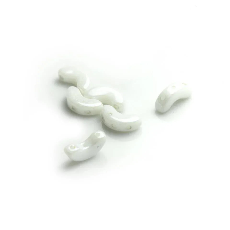 Arcos® par Puca® - Opaque White Ceramic Look, 10 gram Les perles par Puca® - Paris