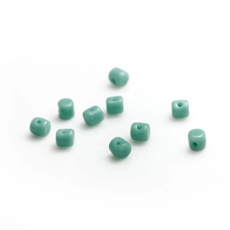 Minos® par Puca® - Opaque Green Turquoise, 5 gram Les perles par Puca® - Paris
