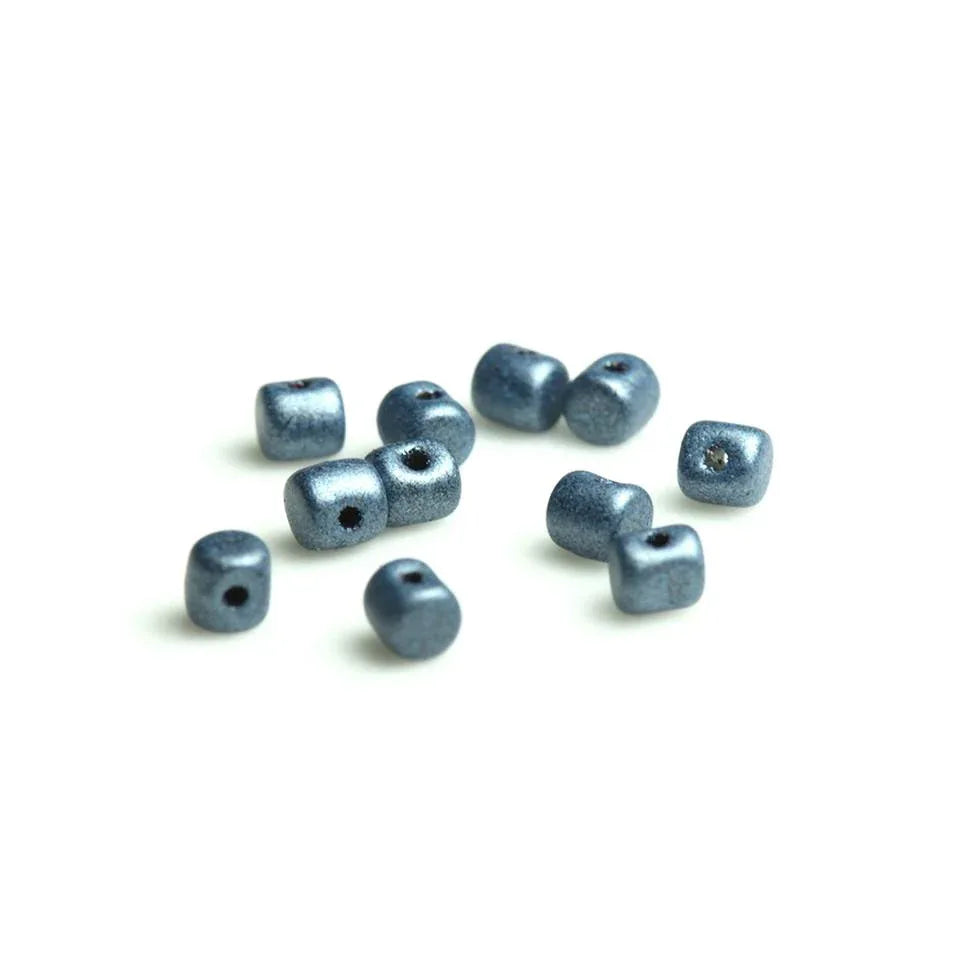 Minos® par Puca® - Metallic Mat Blue, 5 gram Les perles par Puca® - Paris