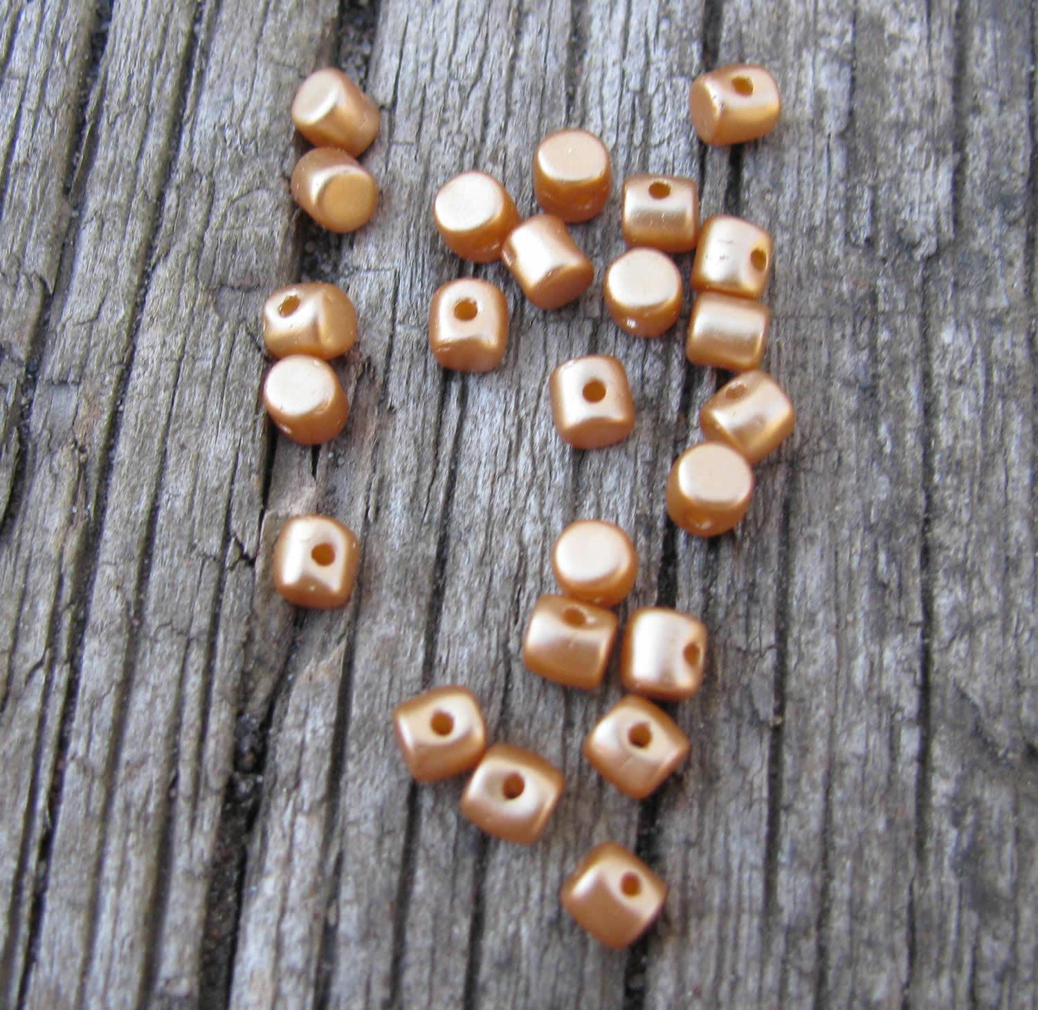 Minos® par Puca® - Pastel Amber, 5 gram Les perles par Puca® - Paris