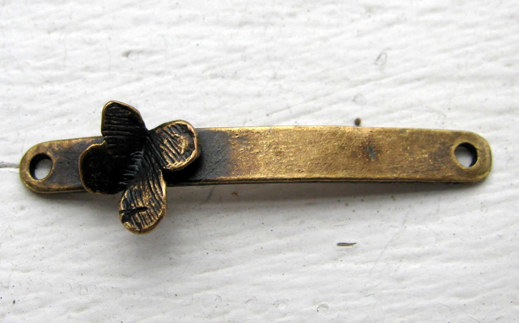 Connector Bronsfärgad - Rektangel med Utsåtande Fjäril 38x5mm 1 styck Grekisk Metall