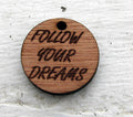Hänge Trä - Follow your dreams 20mm 1 styck Hilmas Pyssel