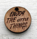Hänge Trä - Enjoy the little things 20mm 1 styck Hilmas Pyssel