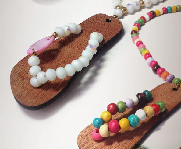 Hänge Trä - Flipflop Ljusbrun 1 Styck Hilmas Pyssel